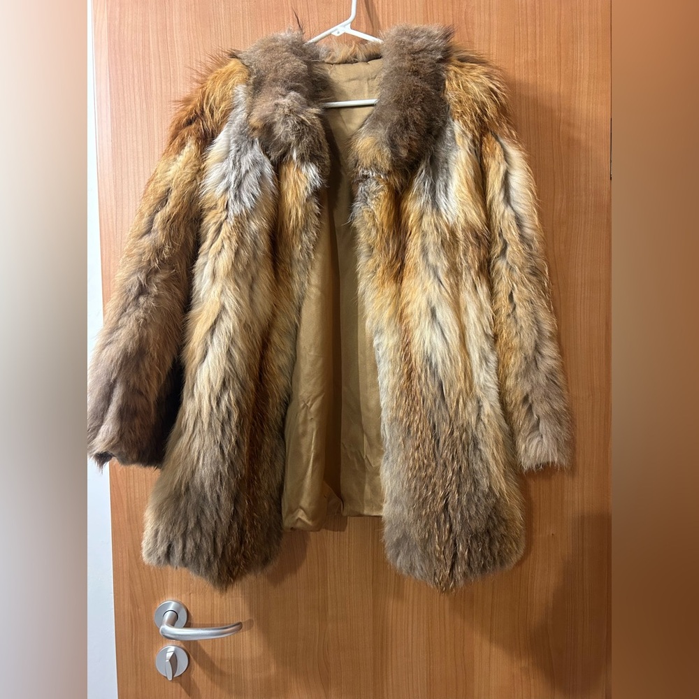 Authentic fur coat - Picture 2 of 12